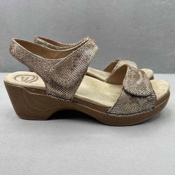 Womens 9.5-10 / EU 40 Dansko Sonnet Sandals Tan Leather Snake Print Adjustable - Picture 1 of 8